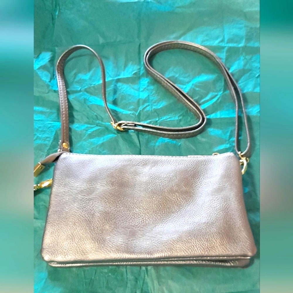 Handbag and Clutch With Zipper